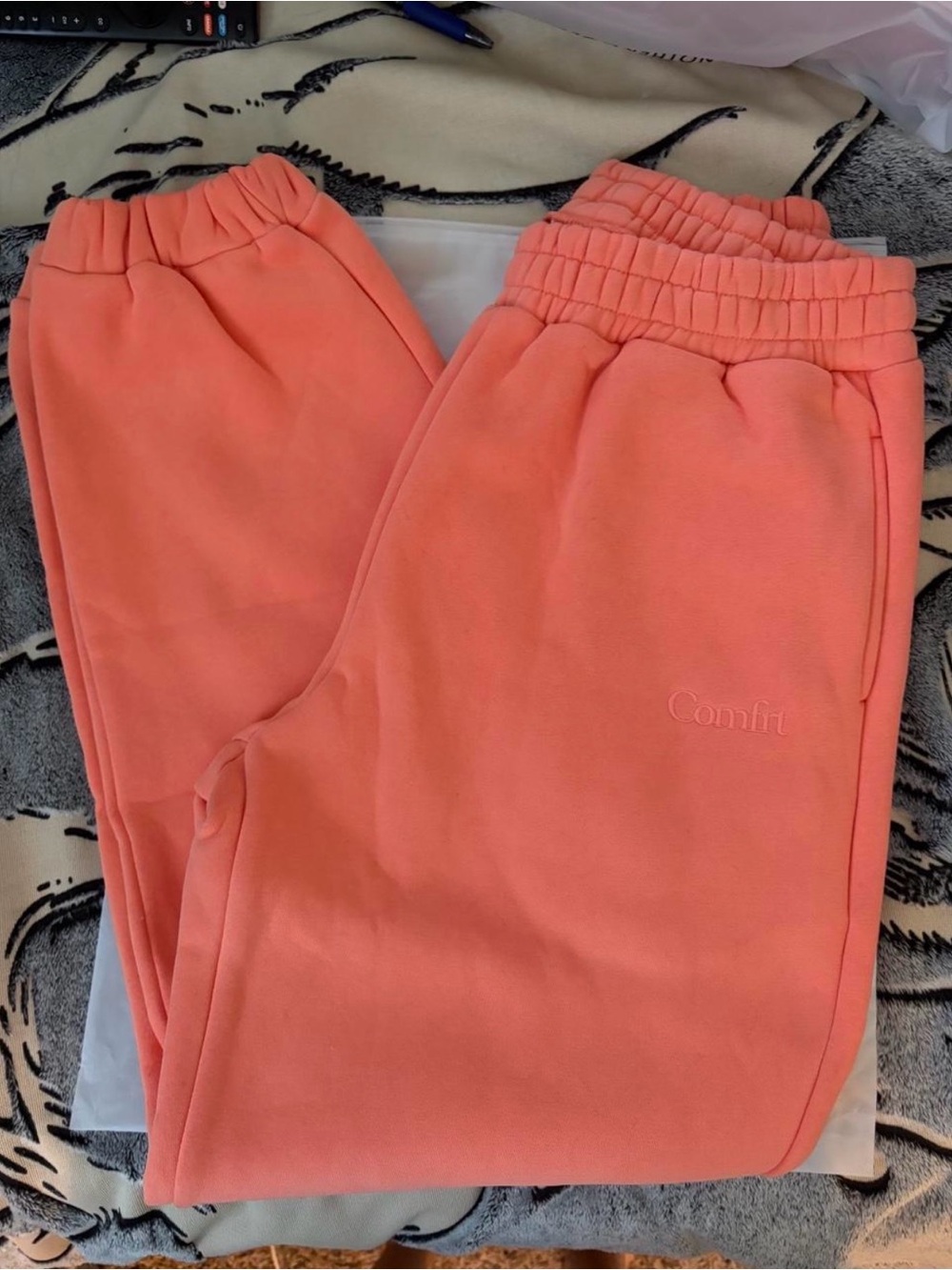 Comfrt Signature Coral Sweatpants Joggers Women Unisex Size M